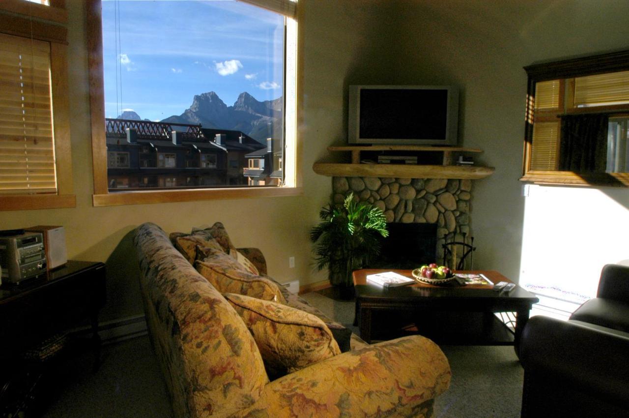 Apartment 411, Antique Heritage Canmore Exteriör bild