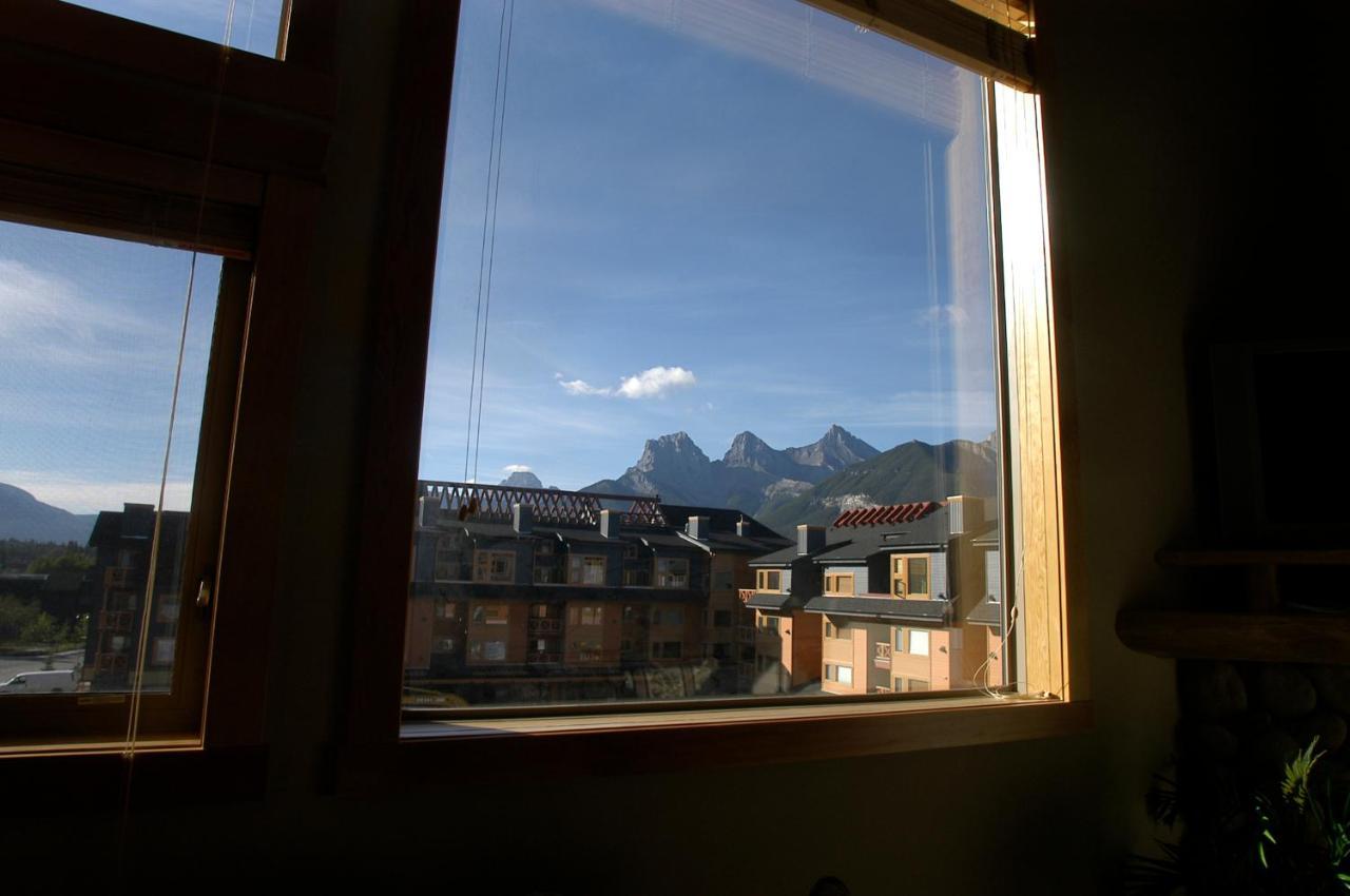 Apartment 411, Antique Heritage Canmore Exteriör bild
